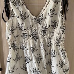 Embroidered V-Neck Women's Blouse - Black and Cream